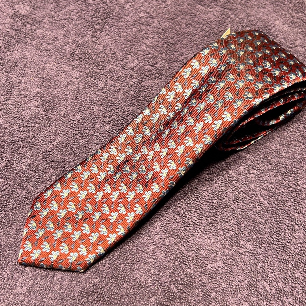 Barlll Elegant Red and Silver‎ Patterned Men's Tie New with Tags $17